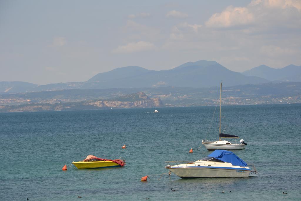 Locanda Le Palafitte Bardolino Camera foto