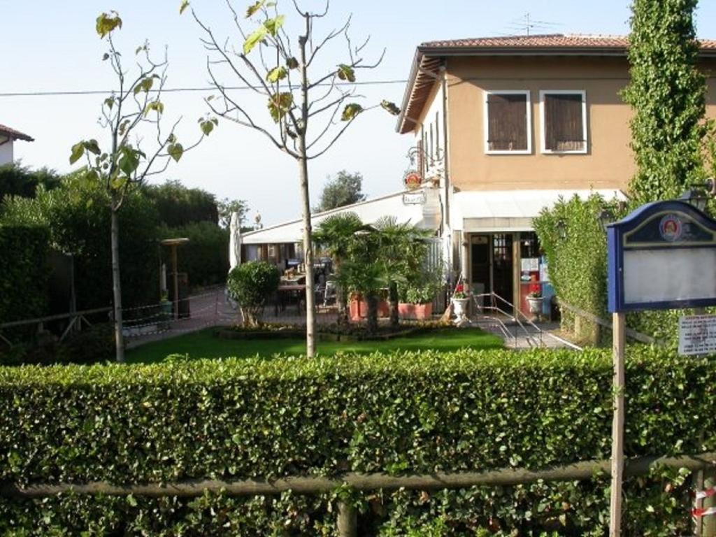 Locanda Le Palafitte Bardolino Esterno foto